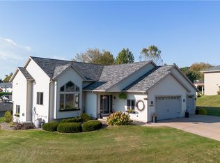 4410 Echo Valley Dr, Eau Claire, WI 54701
