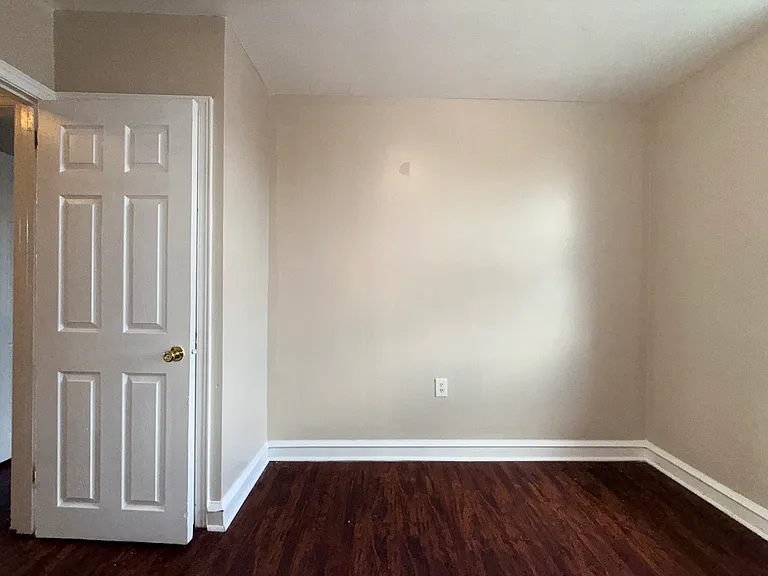 6810 Lynford St — Photo 13