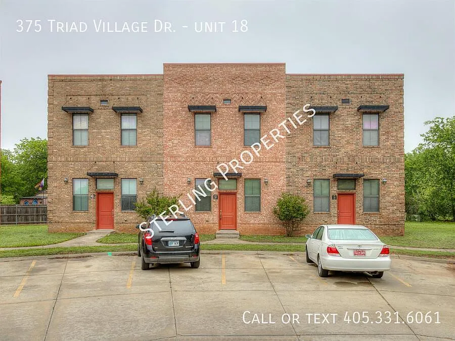 2 bed, 2.5 bath, 1448 sqft, $1,475 — Photo 2