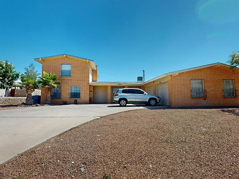 6925 Escondido Dr #B — Photo 44