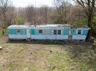 26261 State Highway 96, New Canton, IL