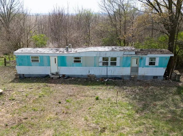 26261 State Highway 96, New Canton, IL 62356