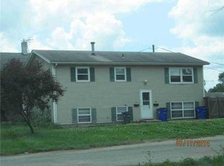 930 L St SW, Cedar Rapids, IA 52404