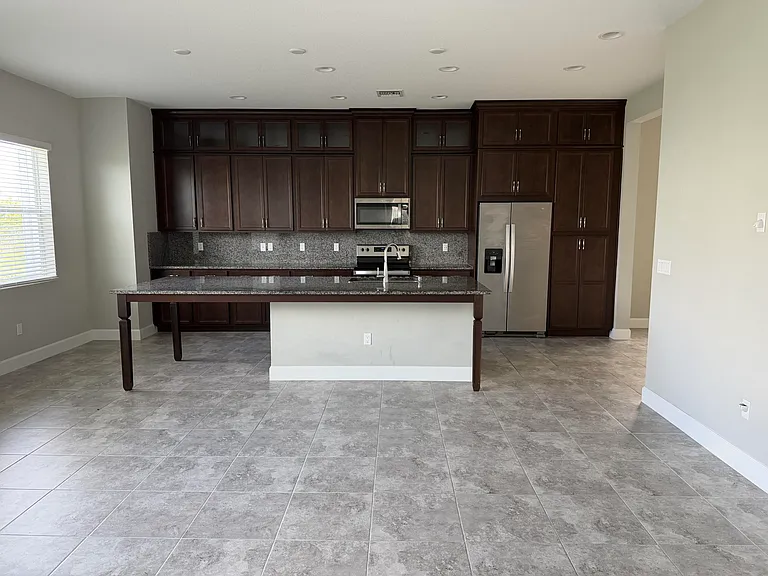 5383 Pecan Dr — Photo 3