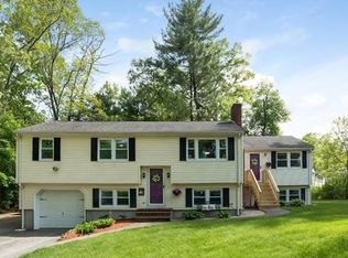 11 Marshbrook Rd, Billerica, MA 01821