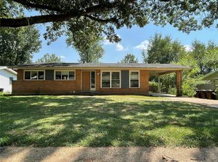 1126 Westleigh Ter, Ballwin, MO 63021