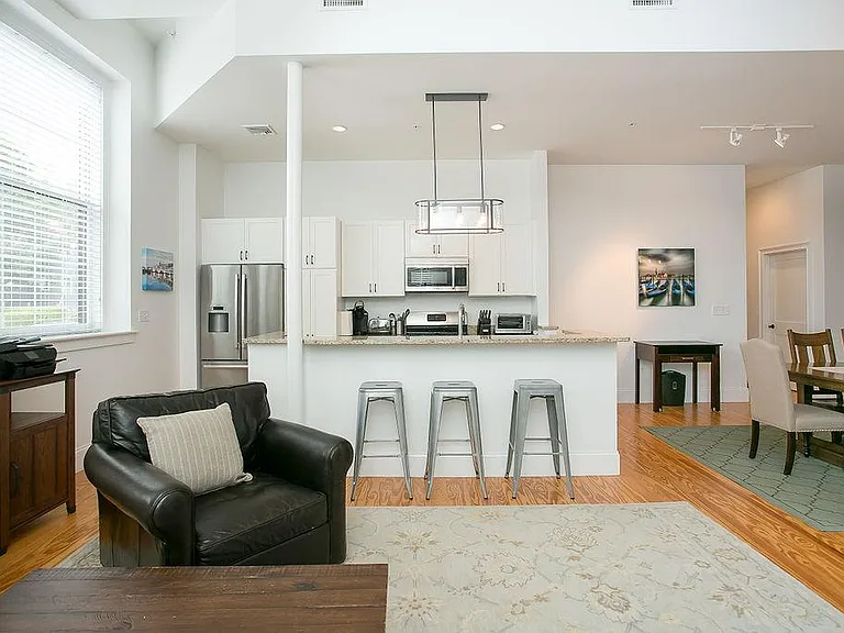 32 Carey St #1D — Photo 5