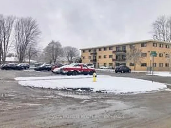 1830 Dumont St #309, London, ON N5W 2S1