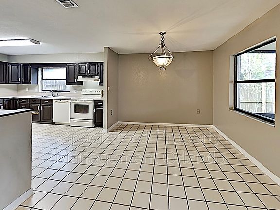 4th image of 3154 Heartwood Ave
