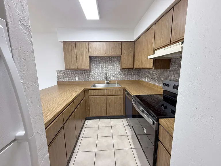 3815 Osprey Cir #D — Photo 7