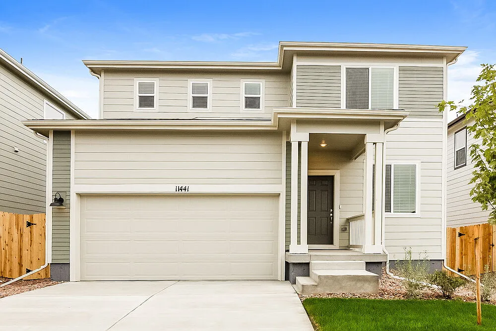 3 bed, 2.5 bath, 1866 sqft, $2,405 — Photo 1