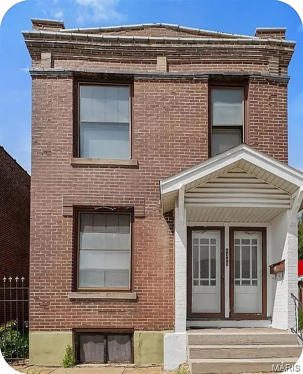1315 Hampton Ave — Photo 1
