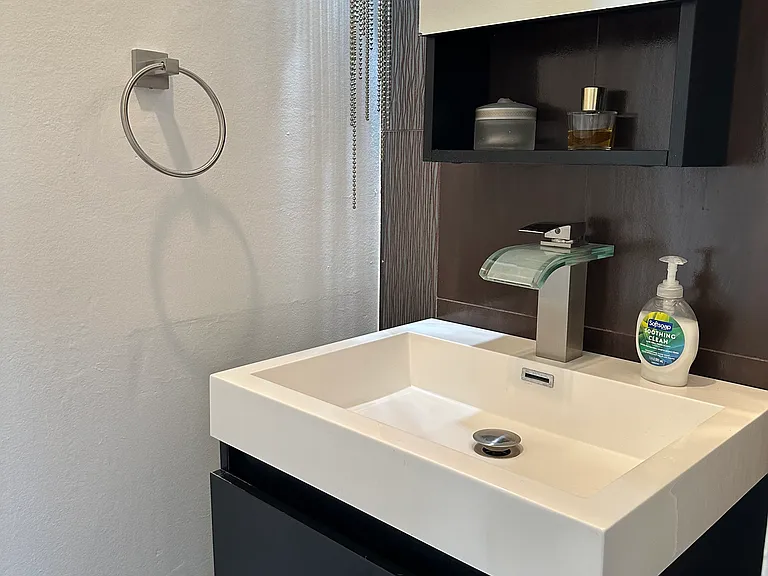 100 S Doheny Dr #923 — Photo 20