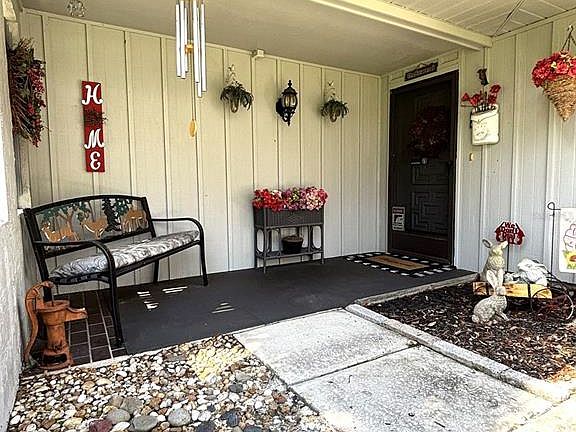 2nd image of 2309 Woodbend Cir