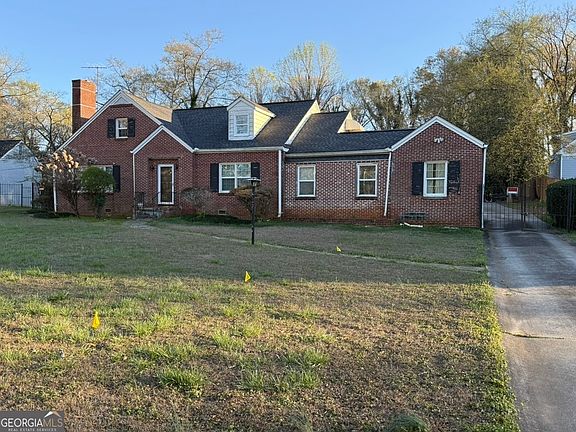 2nd image of 2230 Highview Rd SW