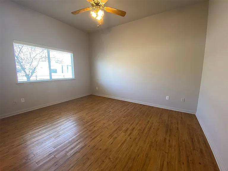 1806 Dublin Dr — Photo 22