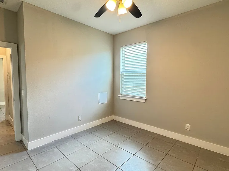 256 Hyacinth Ct — Photo 26