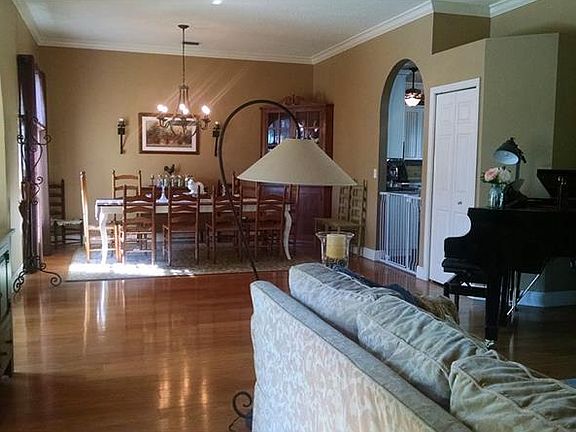 4th image of 164 Cowpen Ln