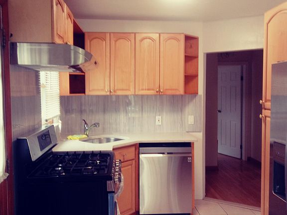 3rd image of 5722 253rd St Fl 1