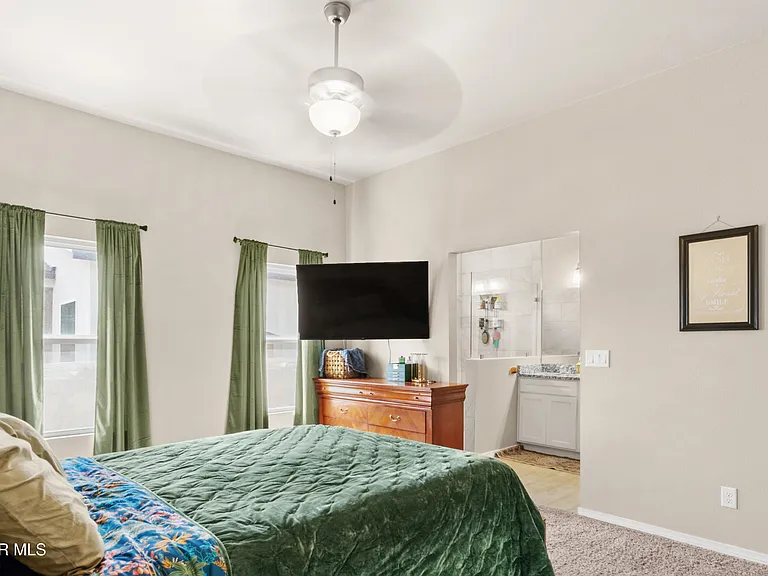 12061 Hidden Gardens Pl — Photo 19