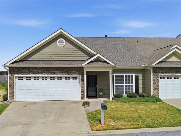 211 Louisville Dr, Greenville, SC 29607