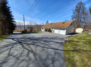 1 Lancaster Rd, New Fairfield, CT 06812
