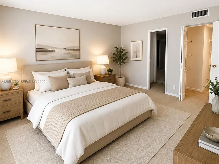 250 Jacaranda Dr #302 — Photo 11