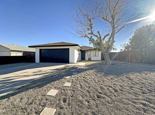 1029 W Mariposa Ave, Ridgecrest, CA 93555