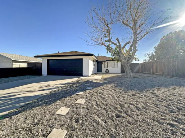 1029 W Mariposa Ave, Ridgecrest, CA 93555