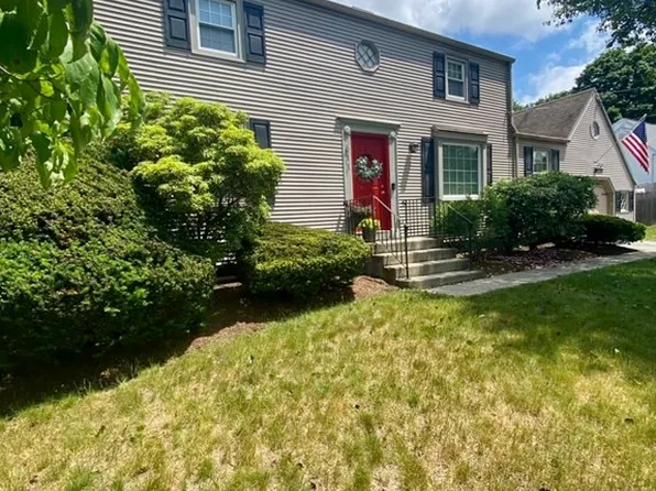 611 Hosmer St, Marlborough, MA 01752