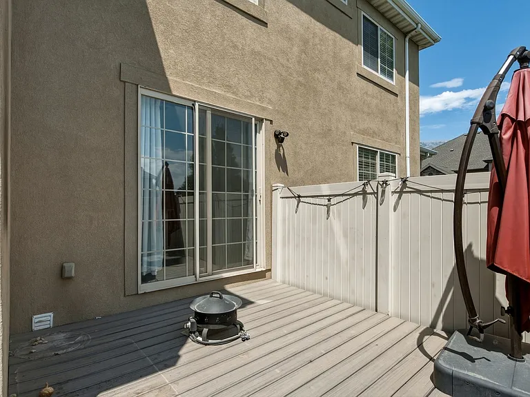 152 S 930th St E — Photo 34