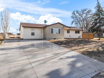 5768 Sunset Dr, Nampa, ID, 83686