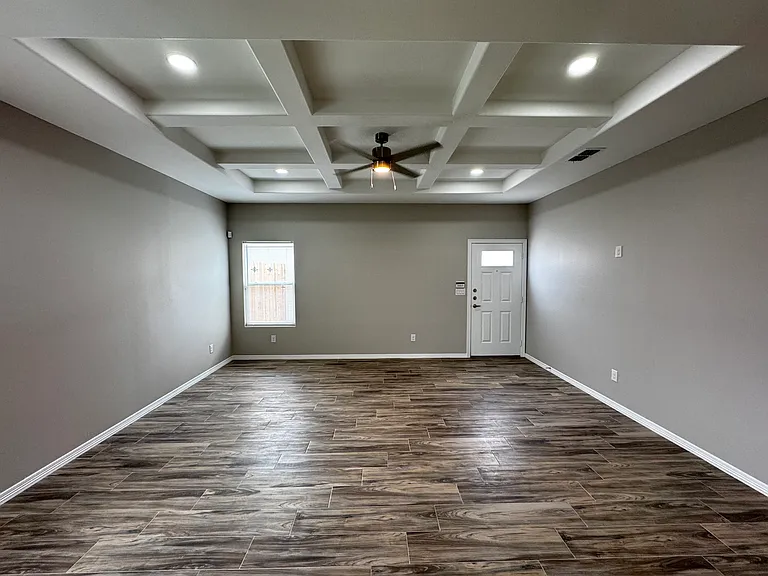 4209 Walnut Ave #1 — Photo 5