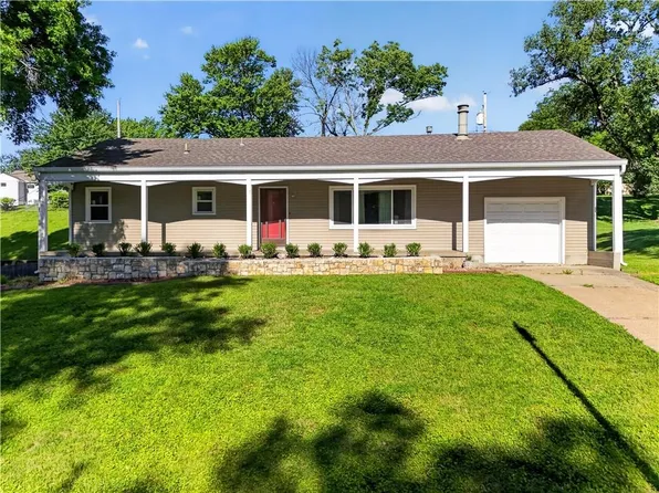 3940 N Grand Ave, Kansas City, MO 64116