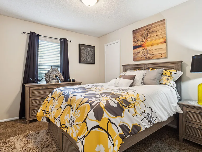 Springtree Apartments — Photo 30