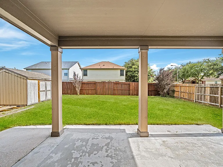 15623 Harris Canyon Ln — Photo 37