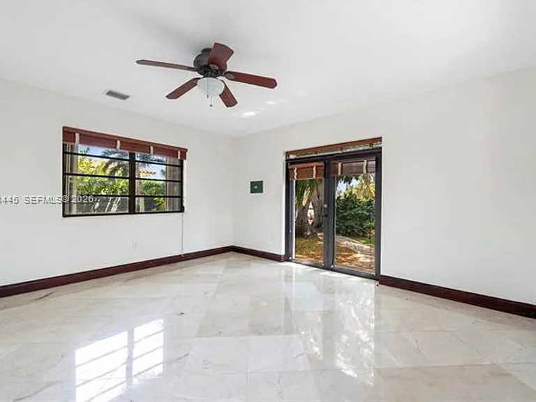 540 S Shore Dr — Photo 29