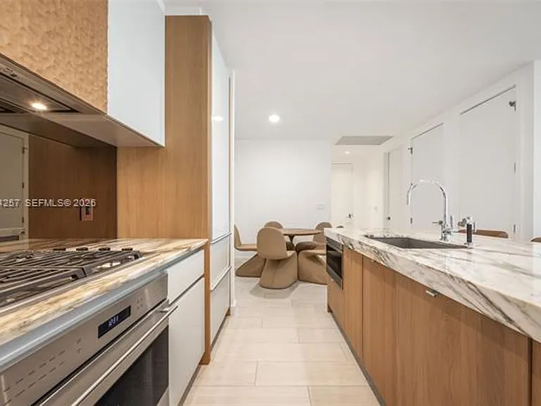 2831 S Bayshore Dr #CU-1701 — Photo 23