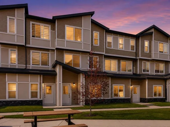 75 E Cornerstone Row NE #207, Calgary, AB T3N 2K4