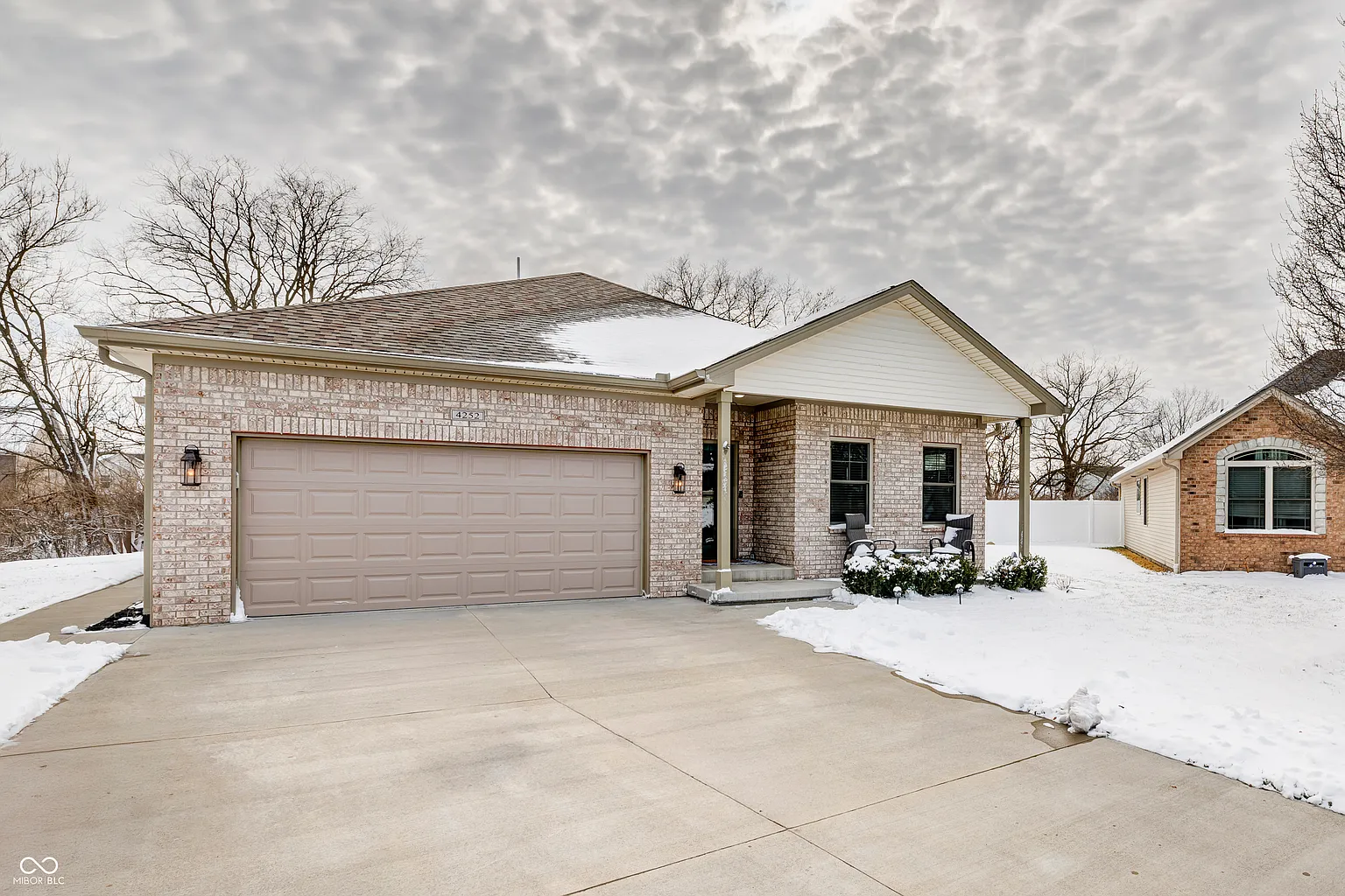 4252 Wellington Ct photo 1