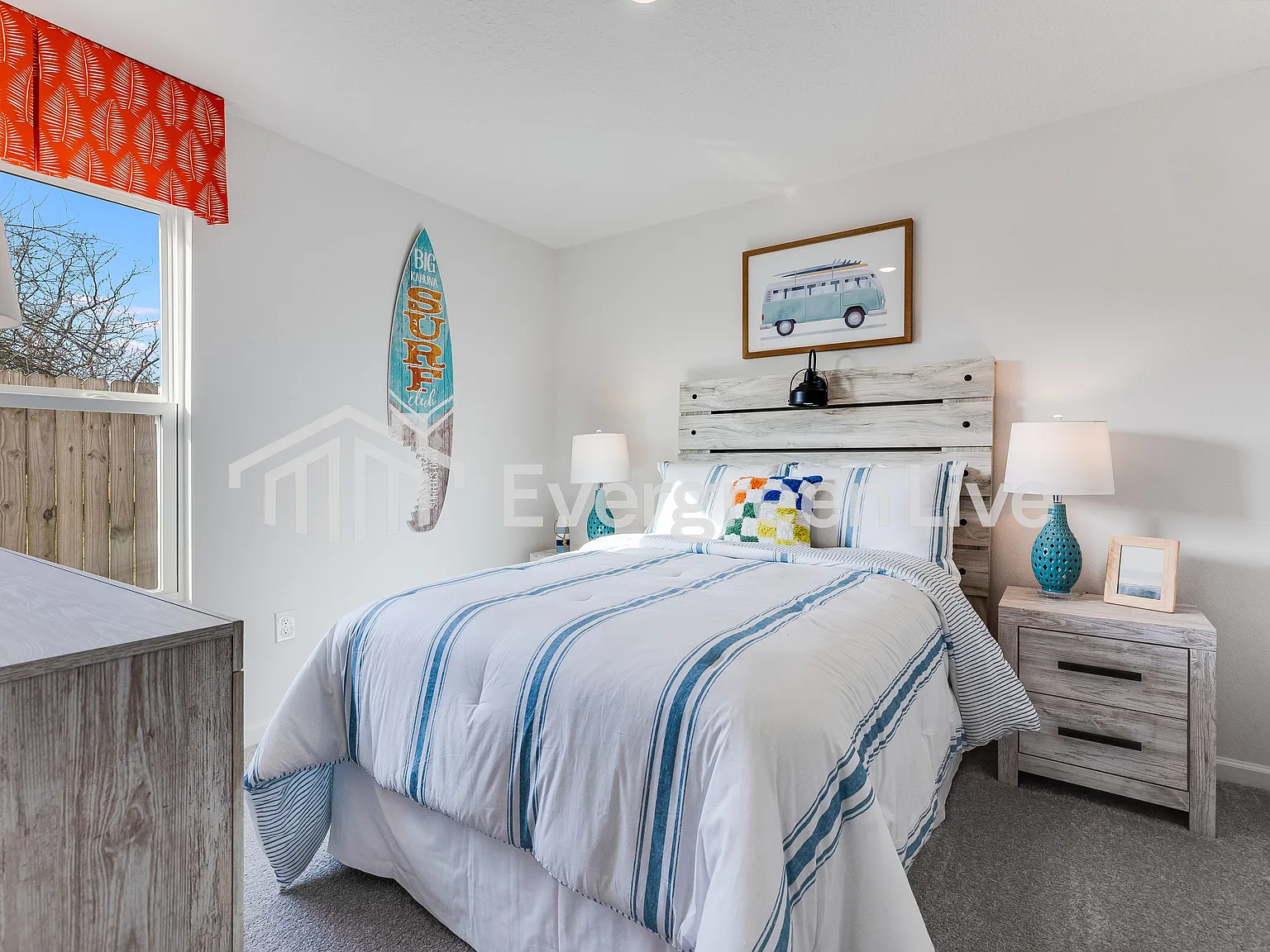 3 bed, 2.0 bath, 1474 sqft, $1,410 — Photo 3