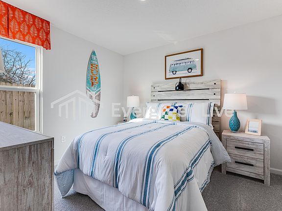 3rd image of 17746 Denham Cir
