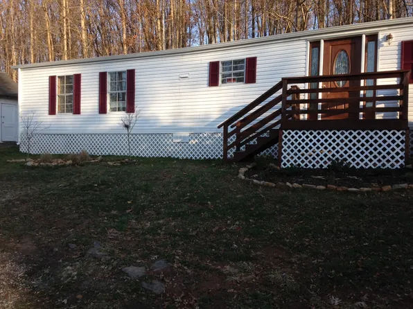 333 Lake Rd, Spring Grove, PA 17362