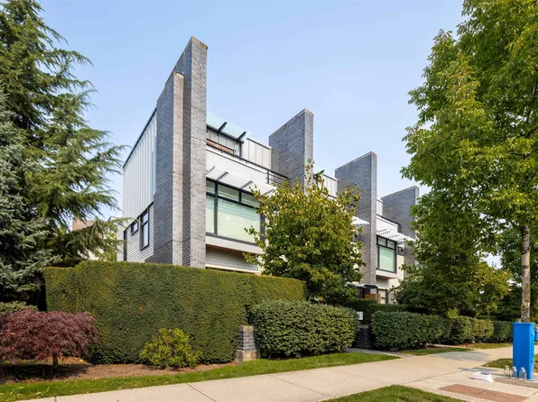 979 W 46th Ave, Vancouver, BC V6M 2W2