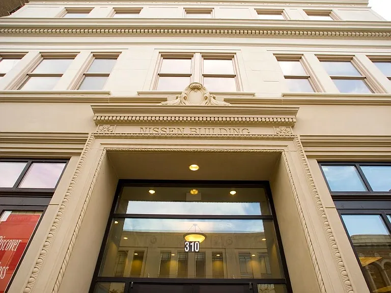 Nissen Building Apartments — Photo 11