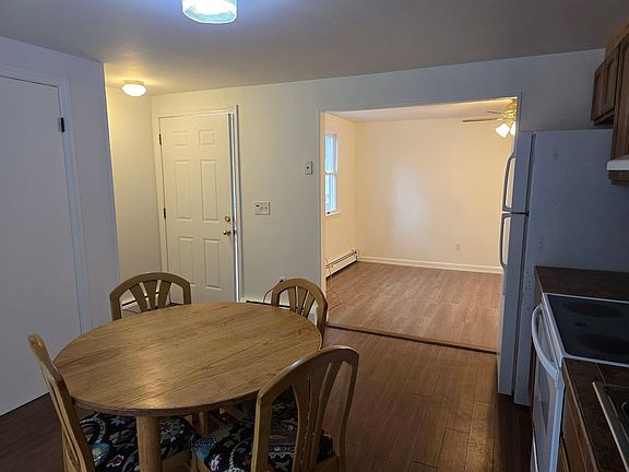 5th image of 180 Auborn Ave #2