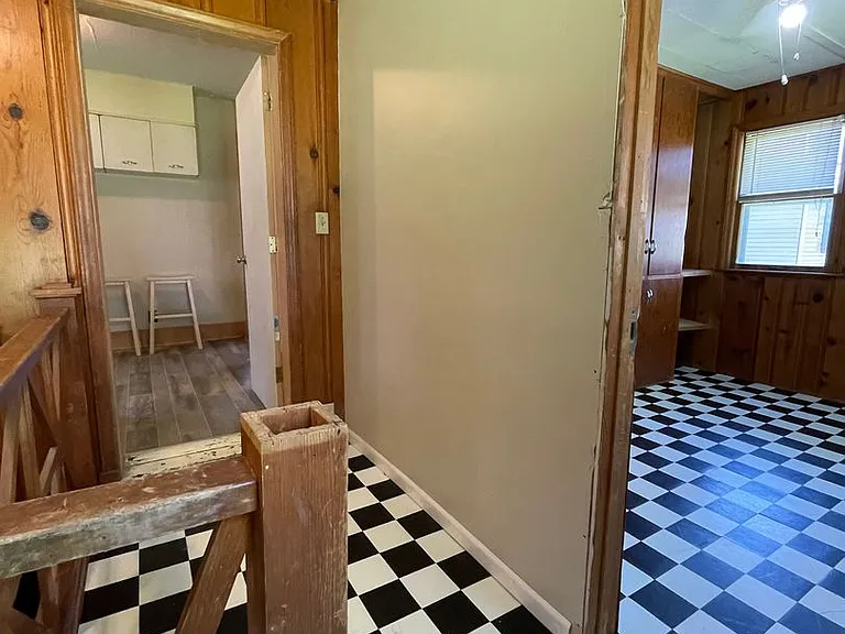 1413 Center St — Photo 20