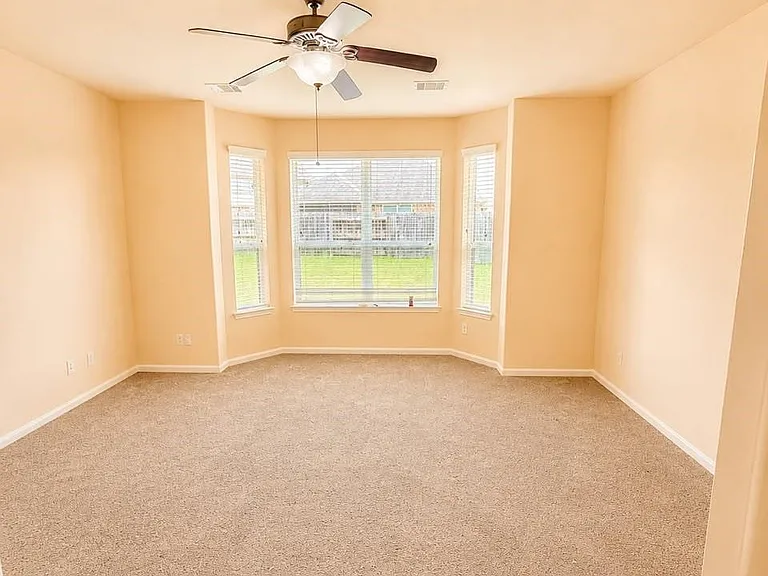 7827 Mesquite Manor Ln — Photo 5