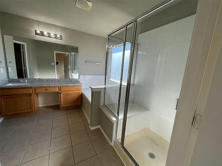 6119 Yorktown Meadow Ln — Photo 11