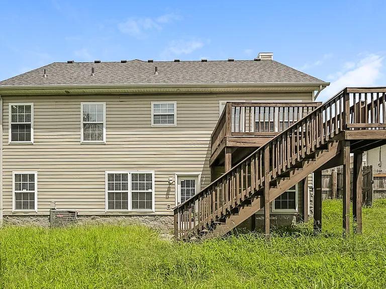 1108 Harmony Ln — Photo 17